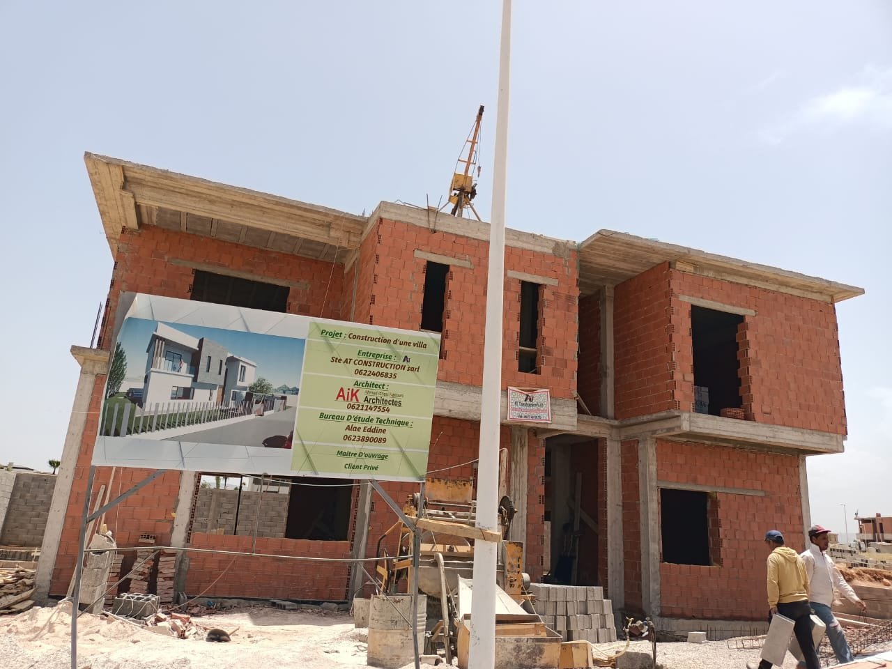 Gros œuvre et travaux de bâtiment villa en brique rouge Sefrou - AT Construction